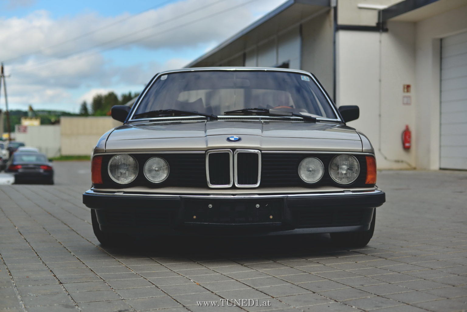 Bmw e23 stance